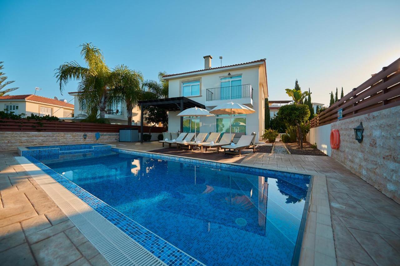 Beach Front Bella Vista By Ezoria Villas Protaras Ngoại thất bức ảnh