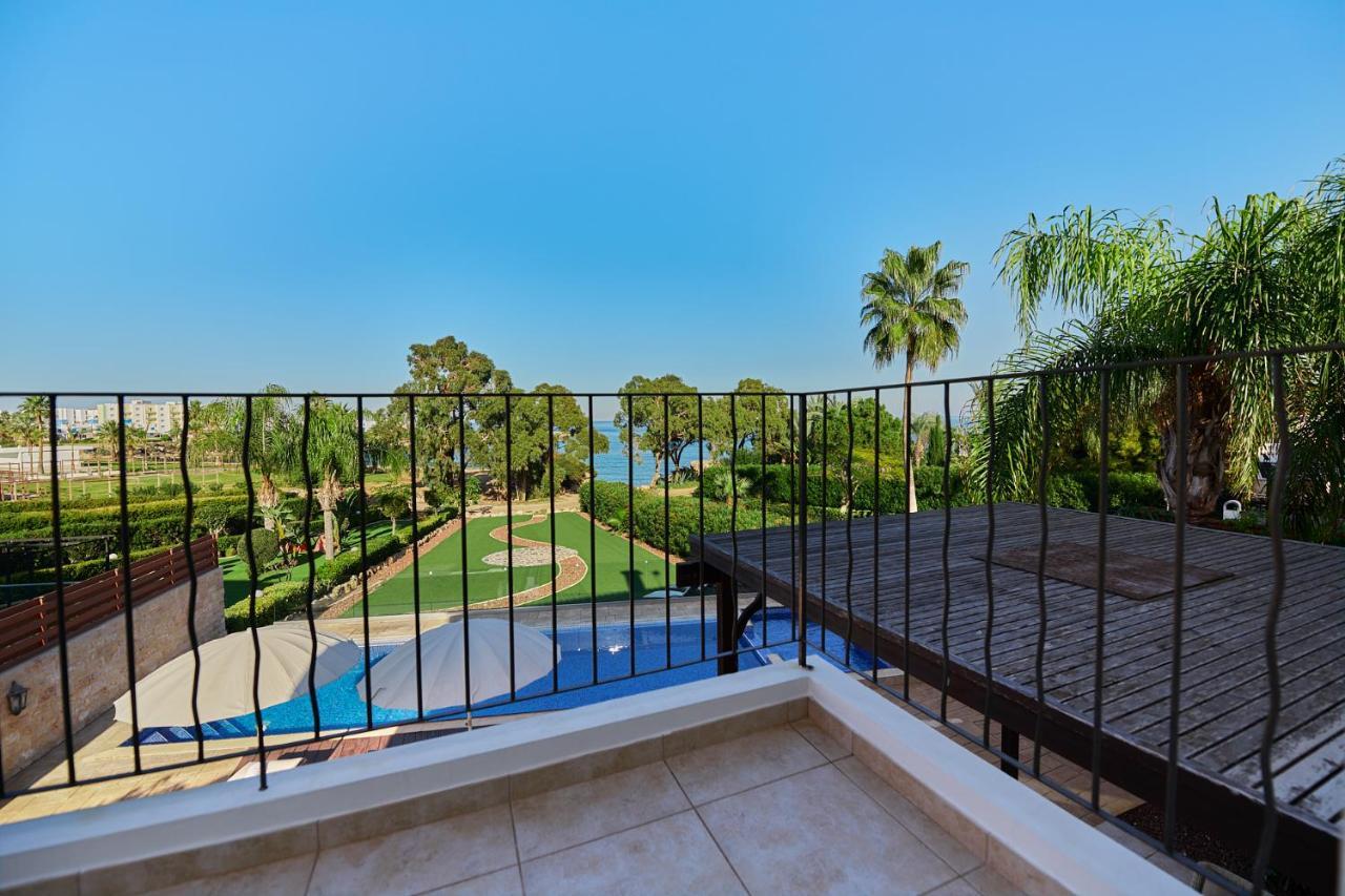 Beach Front Bella Vista By Ezoria Villas Protaras Ngoại thất bức ảnh
