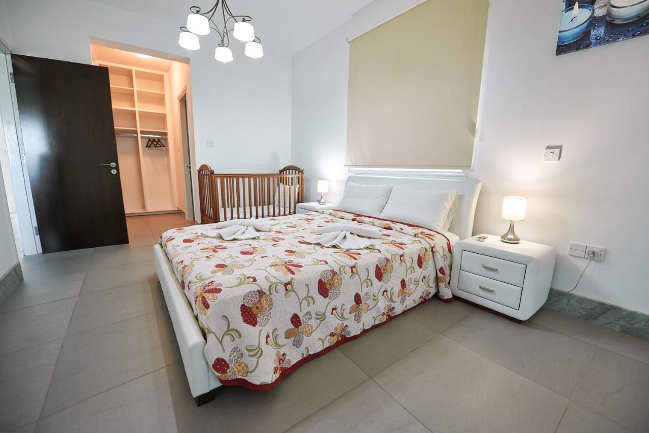 Beach Front Bella Vista By Ezoria Villas Protaras Ngoại thất bức ảnh