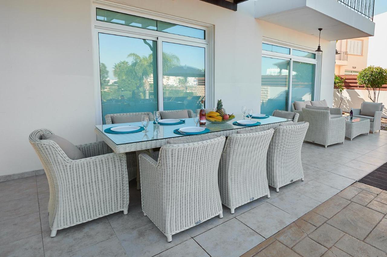 Beach Front Bella Vista By Ezoria Villas Protaras Ngoại thất bức ảnh
