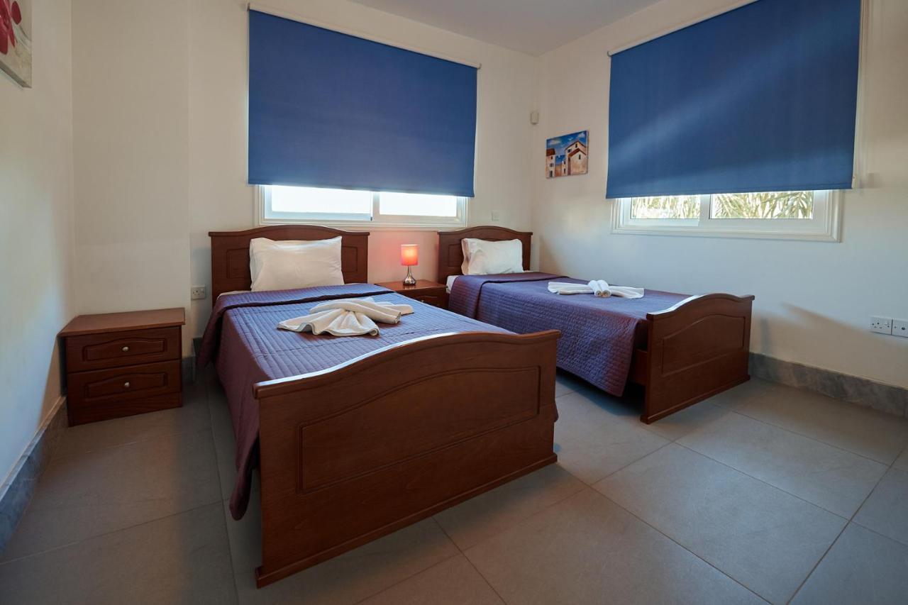 Beach Front Bella Vista By Ezoria Villas Protaras Ngoại thất bức ảnh